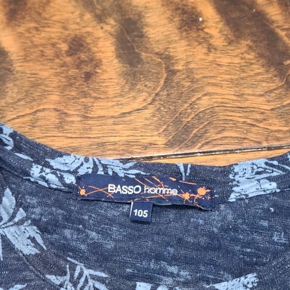 T-shirt patterned fully leaves - Picture 3 of 4